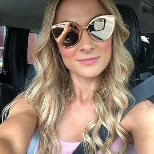 Meet your Posher, Alexandra